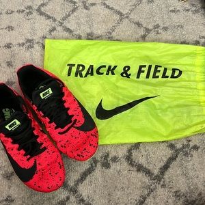 Men’s Nike track shoes with spikes. Zoom rival 5.